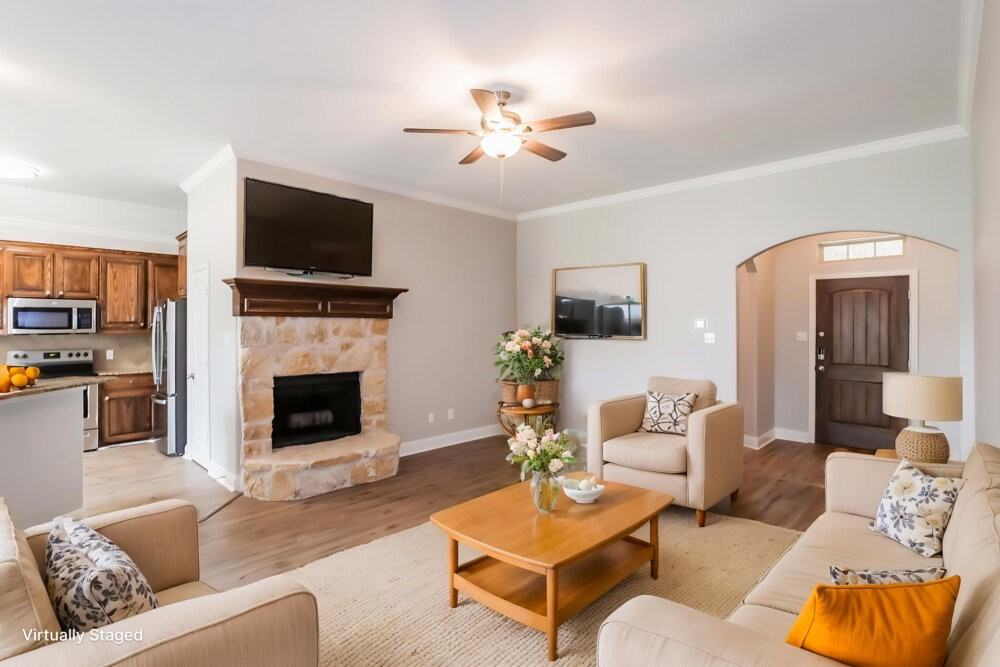 2720 Claydon Dr - Photo 3 of 19