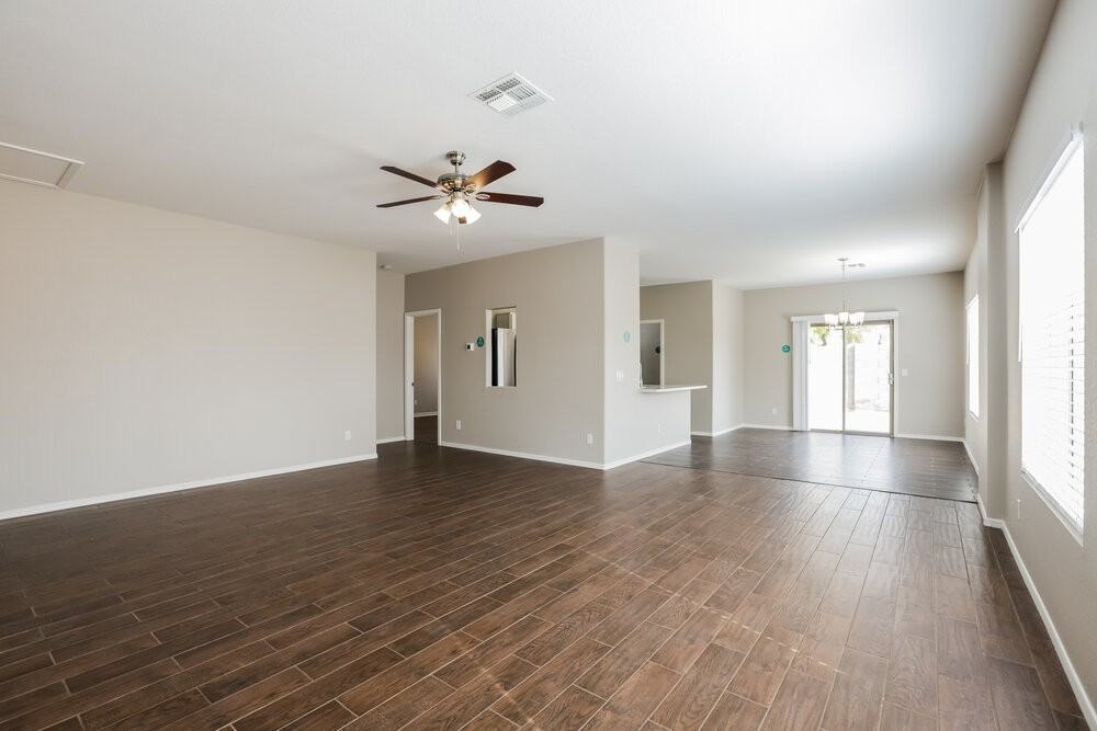 16276 W Lilac St - Photo 3 of 19