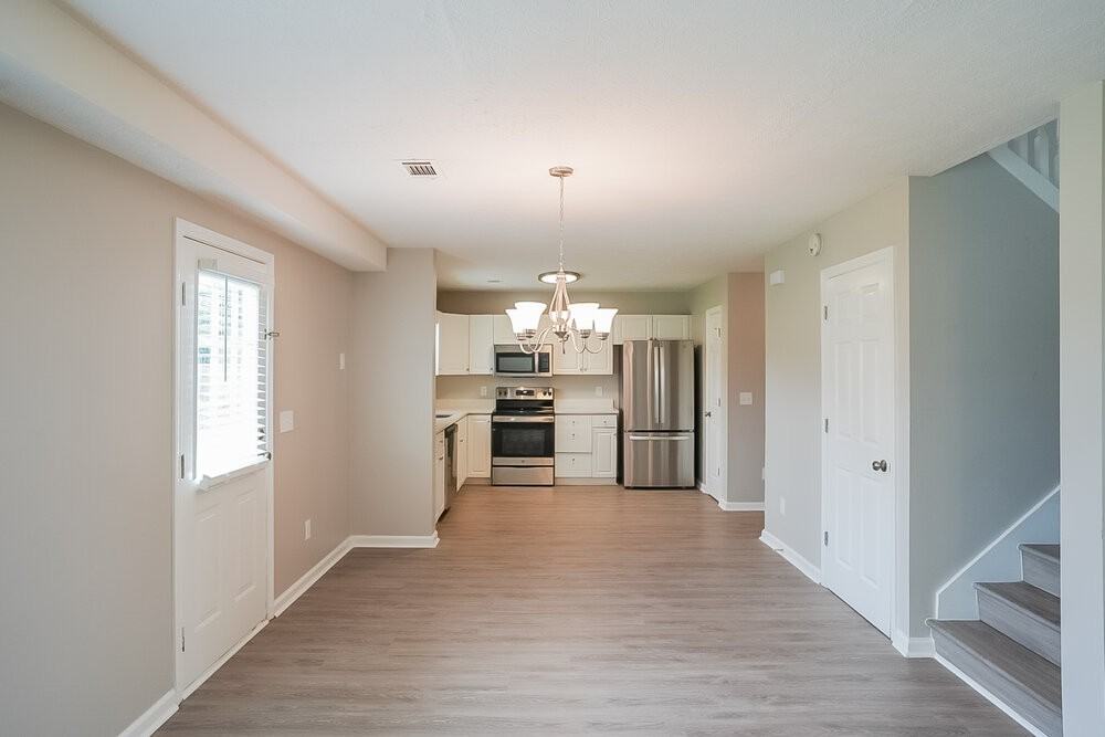 49 Melleray Ct - Photo 7 of 17