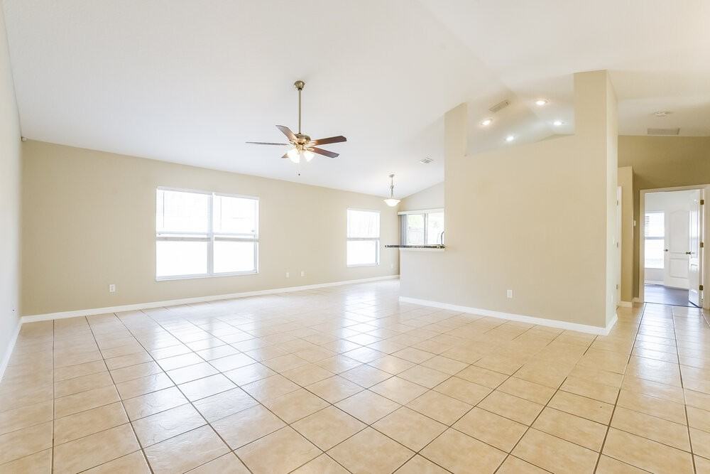 820 Shore Breeze Way - Photo 3 of 16