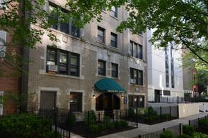 featured image of 1347 N Dearborn St #603