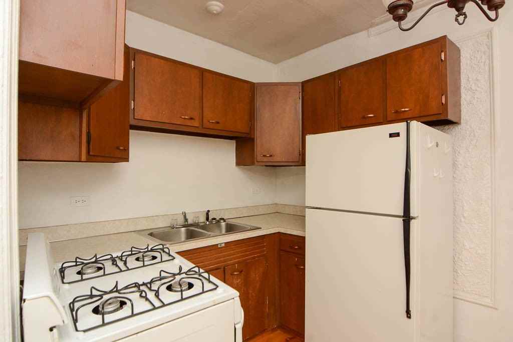 1347 N Dearborn St #603 - Photo 4 of 20