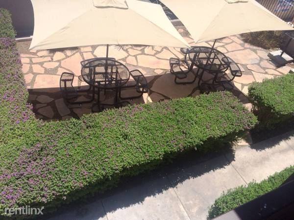 Laughlin Riverview Resort - Photo 2 of 12