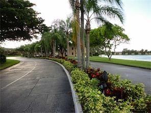 10013 Winding Lake Rd - Photo 3 of 21