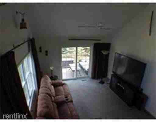 1 Sycamore Pl - Photo 3 of 9