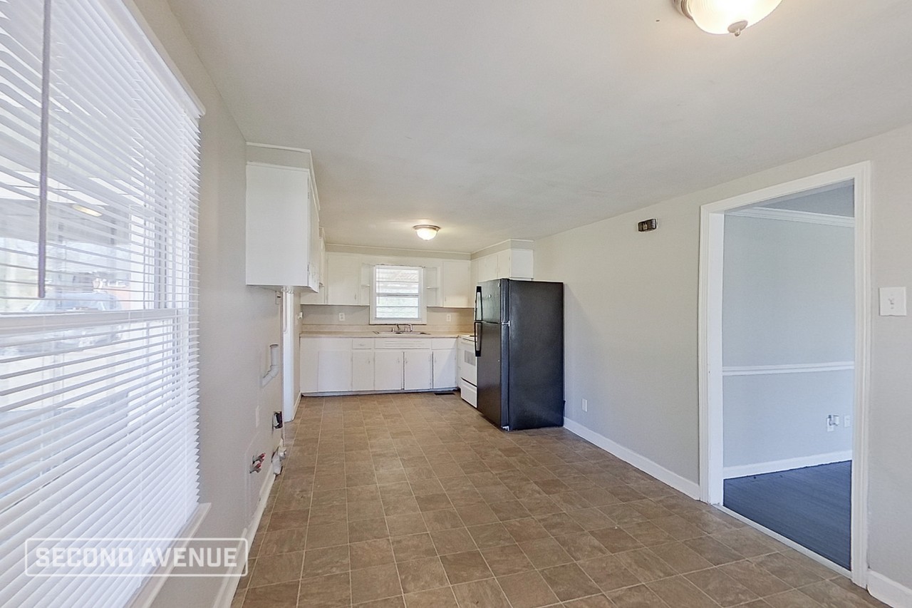 615 Park Rd - Photo 5 of 25