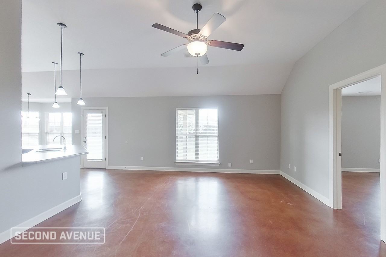 8723 Smith Ranch Dr - Photo 2 of 21