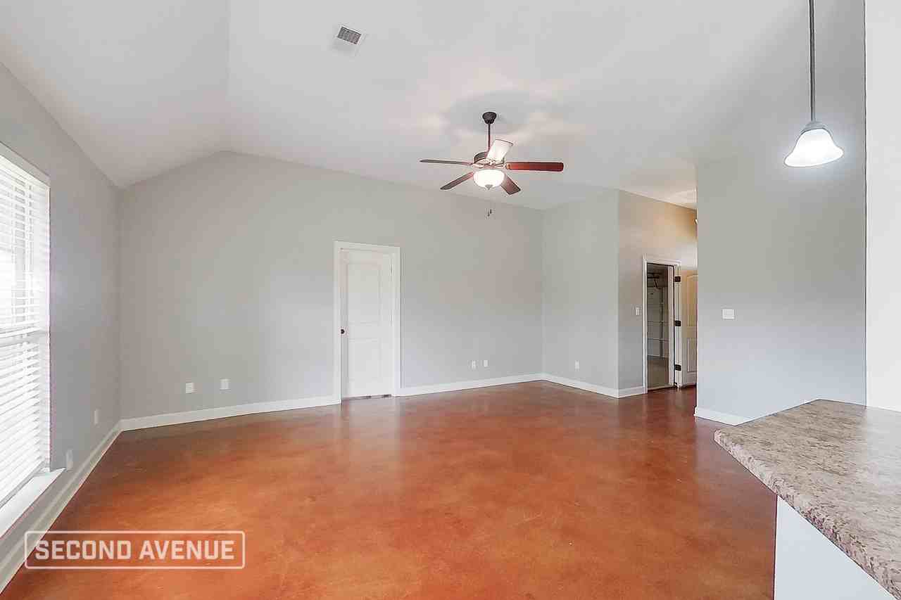 8723 Smith Ranch Dr - Photo 5 of 21