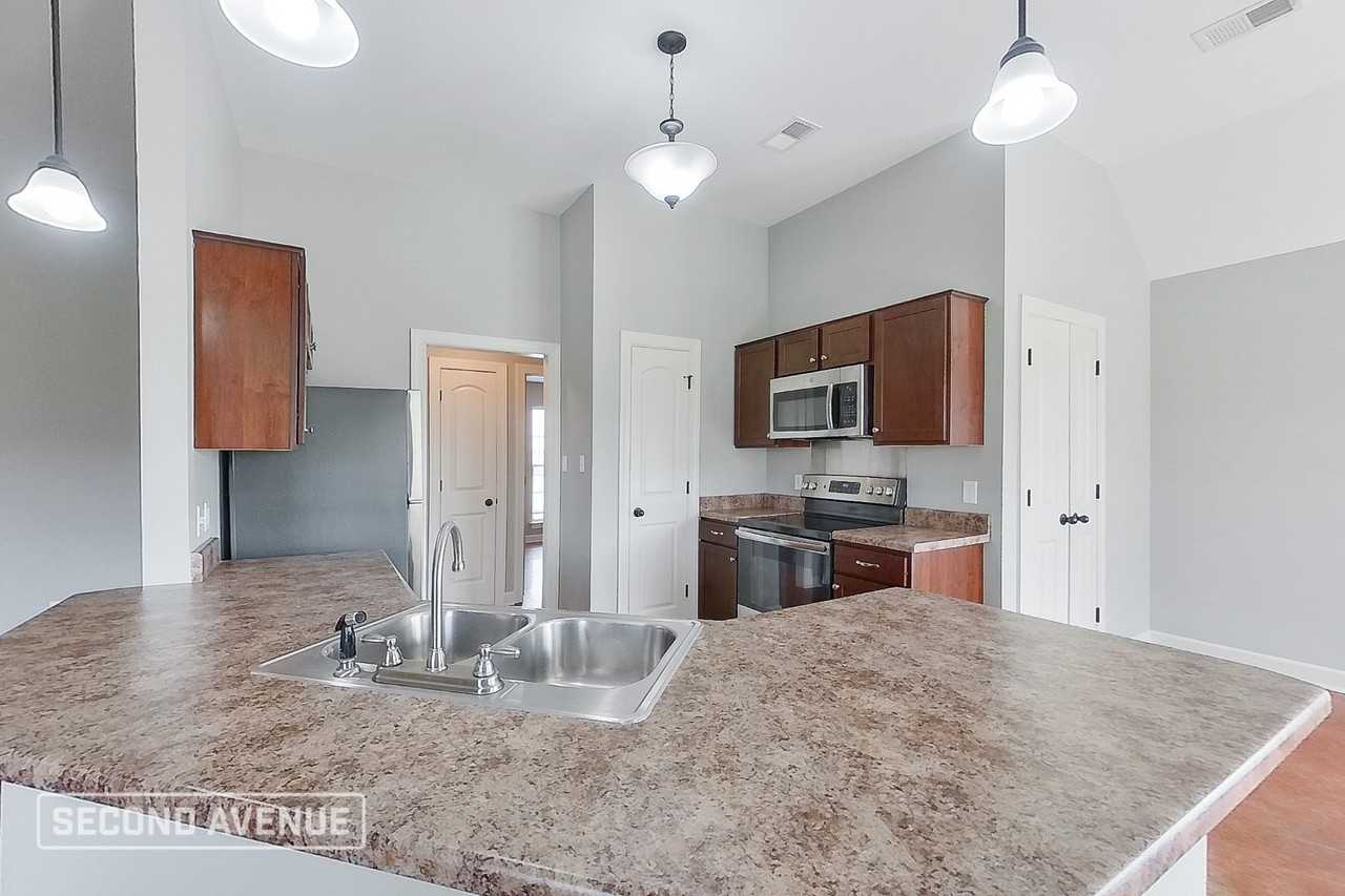 8723 Smith Ranch Dr - Photo 6 of 21