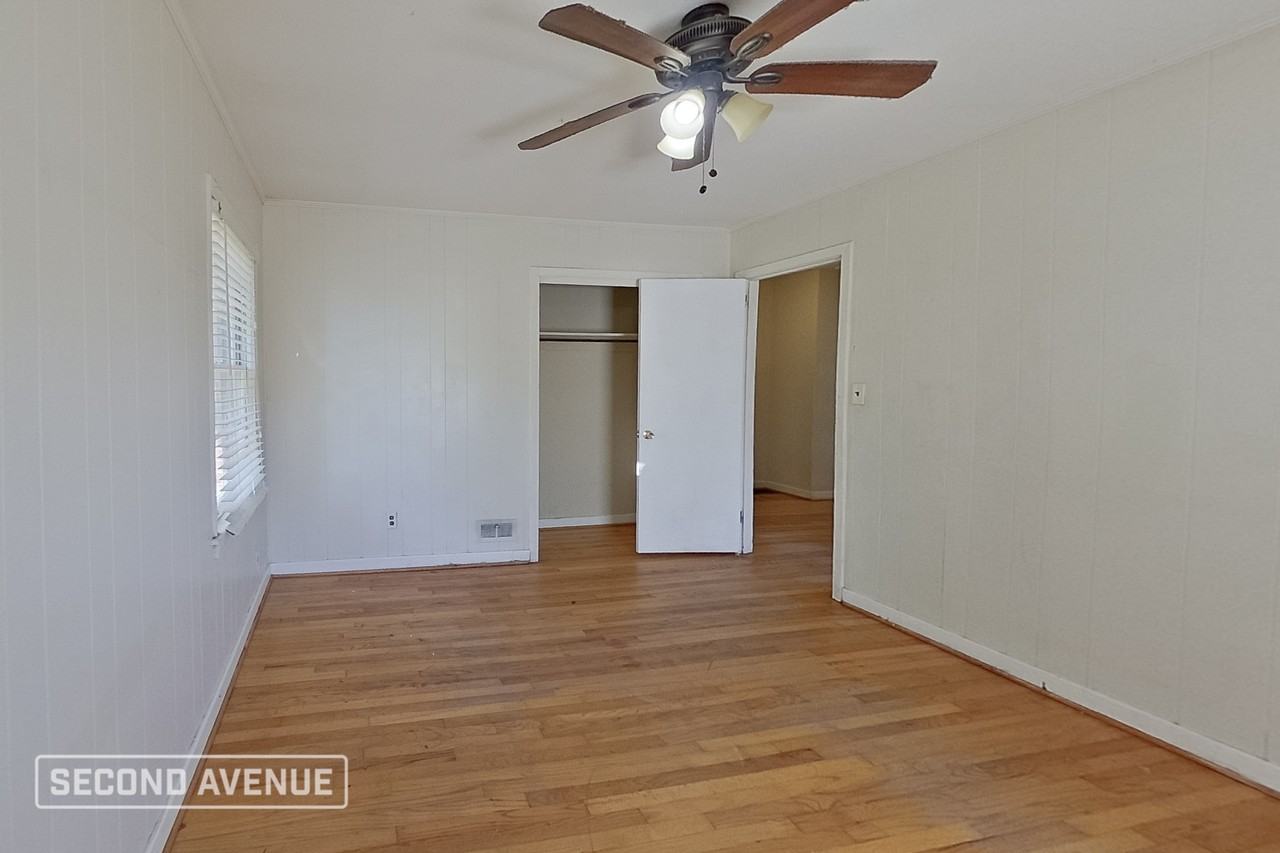 1036 Broadmoor Dr - Photo 6 of 25