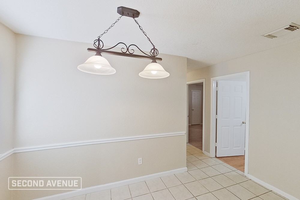 1835 Wren Dr - Photo 4 of 16