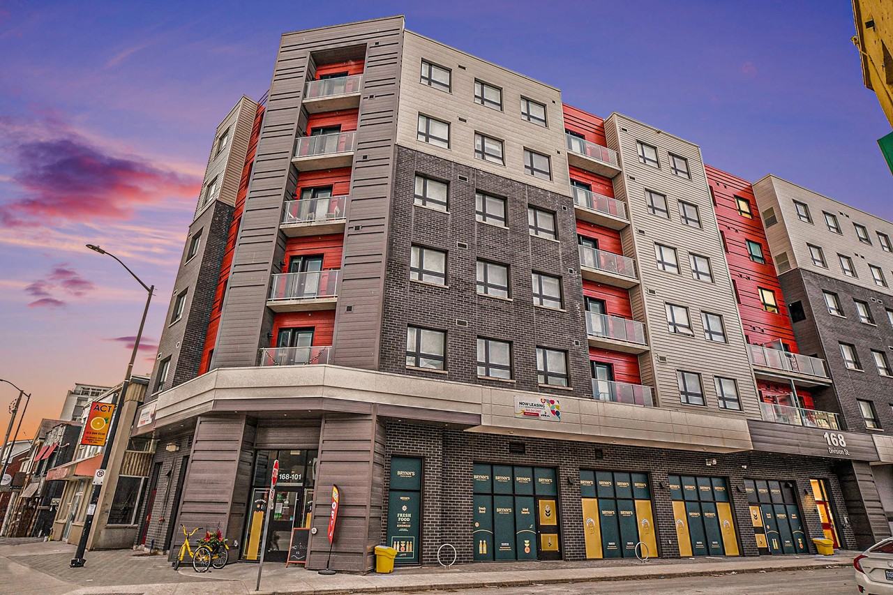 Mural Kingston - Photo 2 of 50