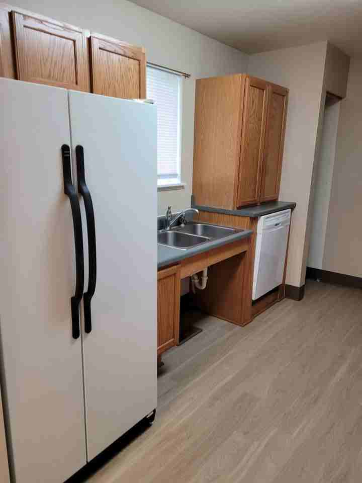 Oak Street Town Homes - Photo 4 of 34