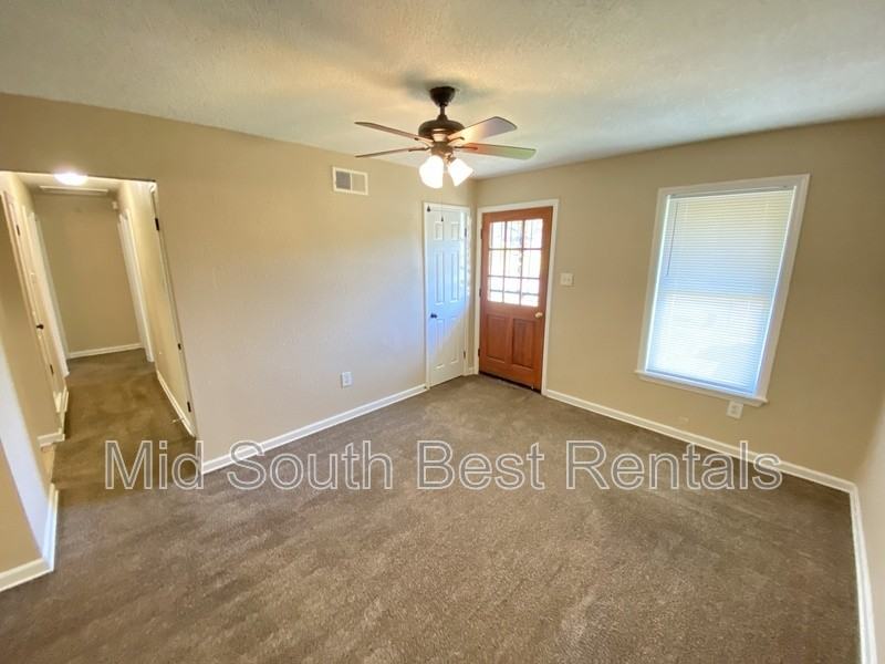 1197 Canary Ln - Photo 2 of 8