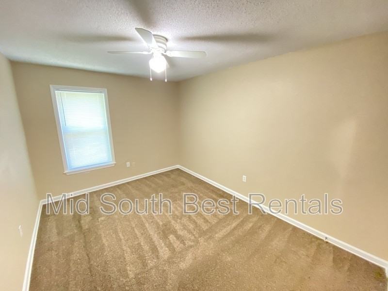 1197 Canary Ln - Photo 5 of 8