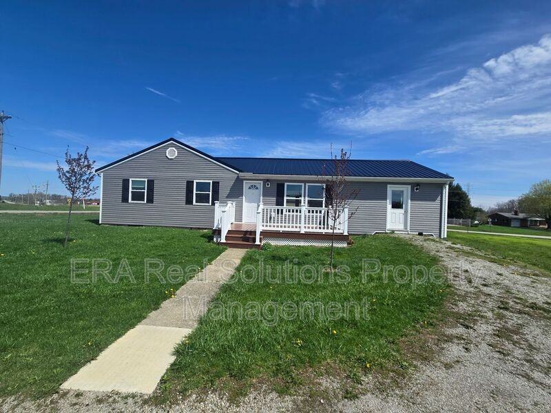 8802 Schwallie Rd - Photo 2 of 15