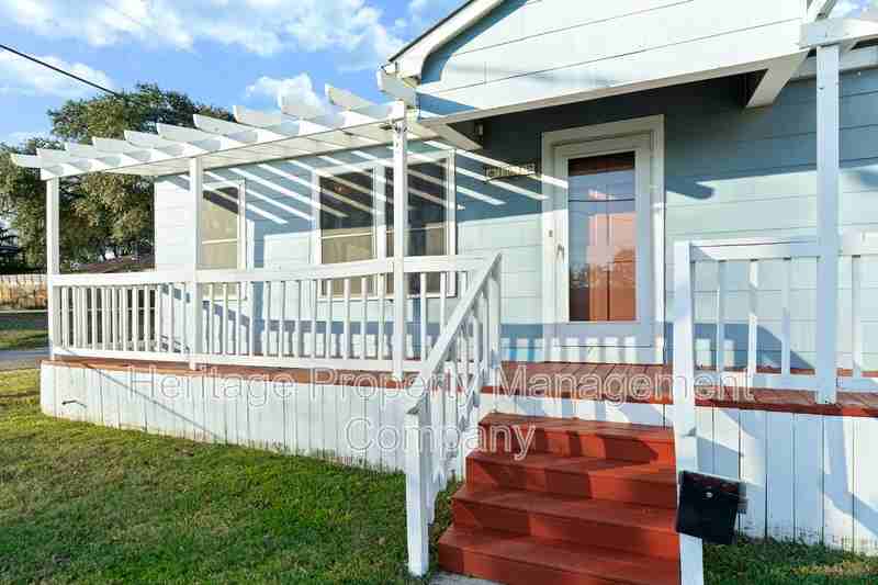 103 Cosgrove St - Photo 2 of 30