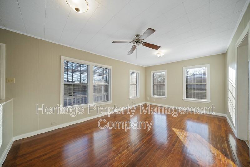 103 Cosgrove St - Photo 4 of 30