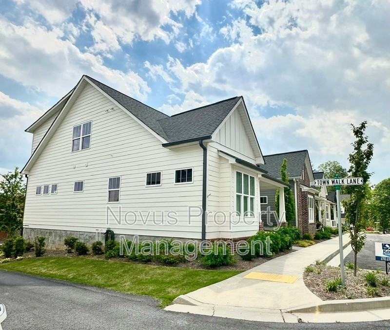 106 Town Walk Ln - Photo 3 of 40