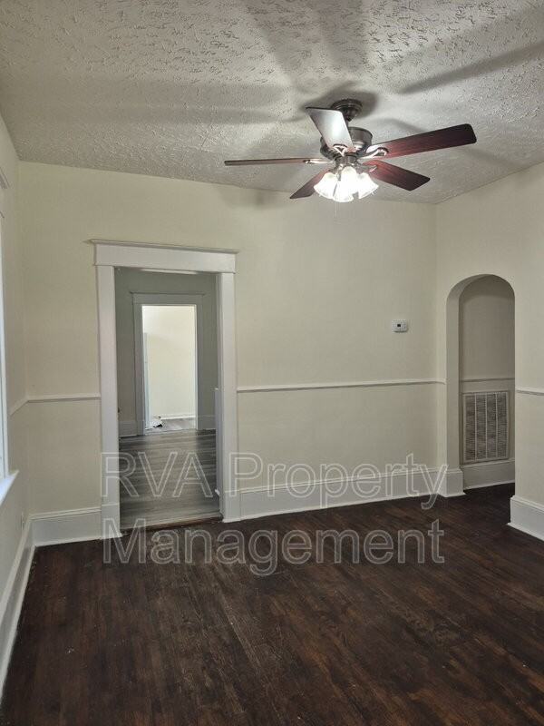 1747 Varina Ave - Photo 3 of 13