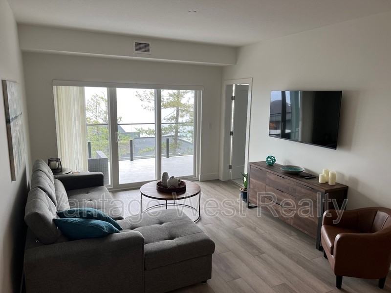 3301 Mckinley Beach Dr - Photo 7 of 36