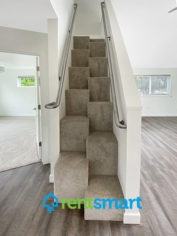 123 N 2nd St W #3 - Photo 3 of 11