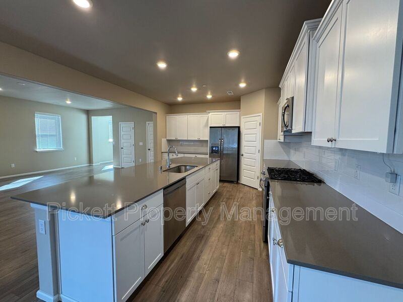 1158 Baker Heights Loop - Photo 7 of 24