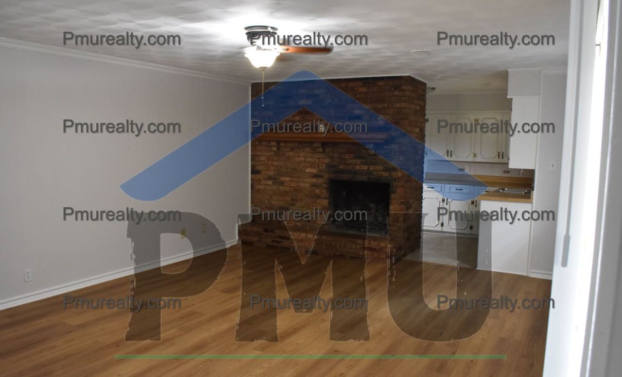 4322 Oak Trl - Photo 3 of 11
