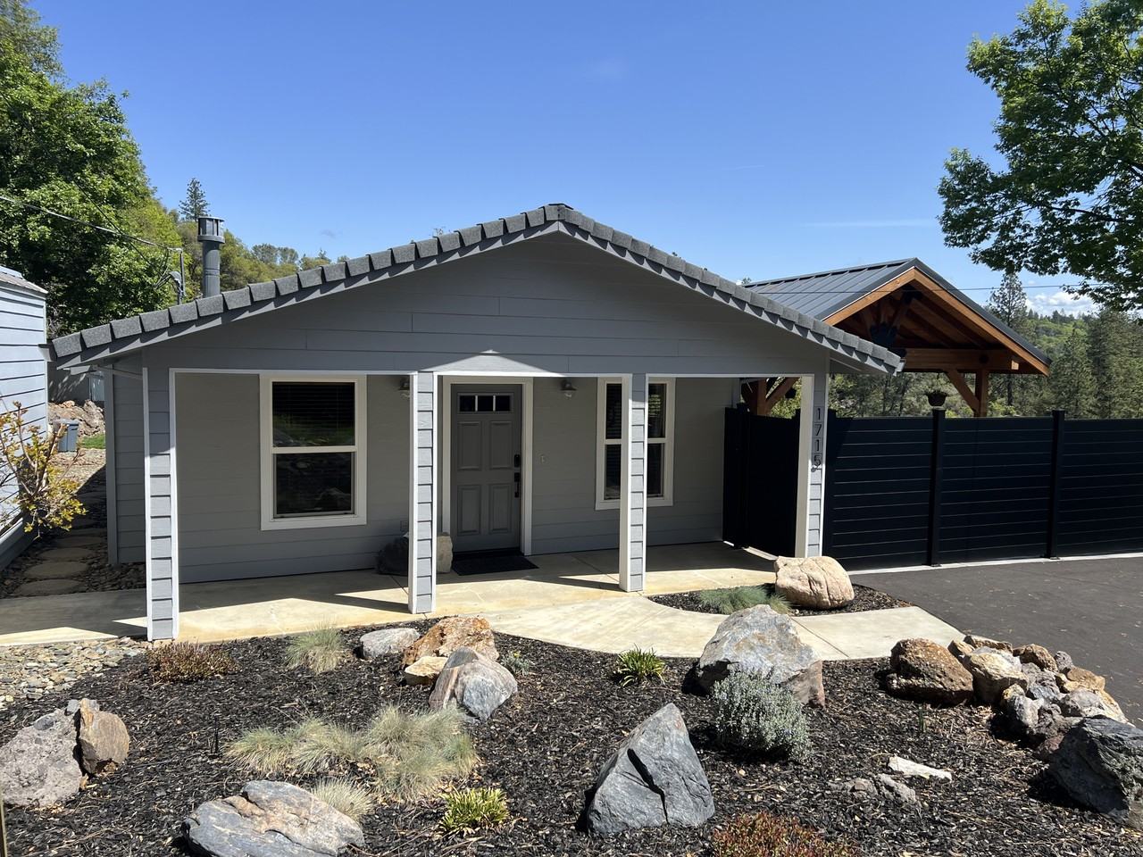 1715 Karen Way #NA - Photo 3 of 4