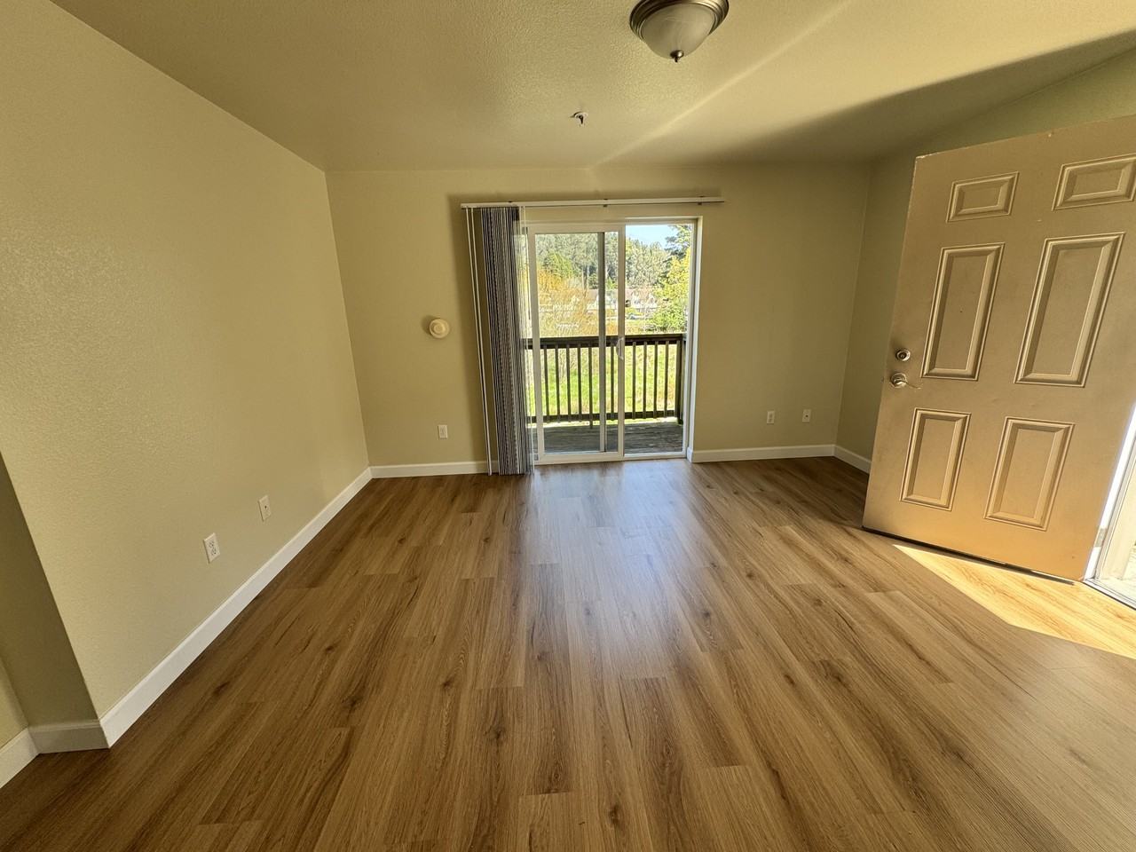 335 Union St #2F - Photo 2 of 6
