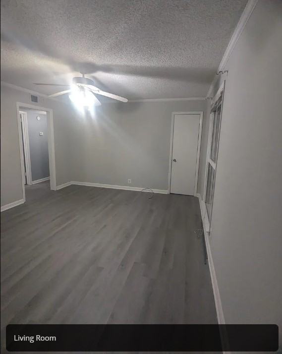 223 Foxboro Dr #B - Photo 3 of 19