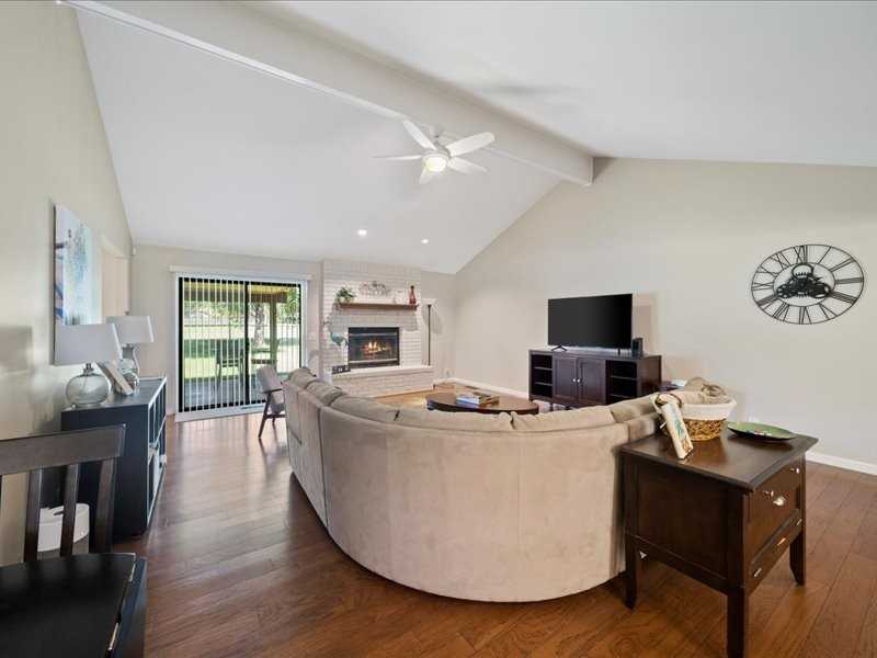 1206 West Oakwood Drive #NA - Photo 4 of 24