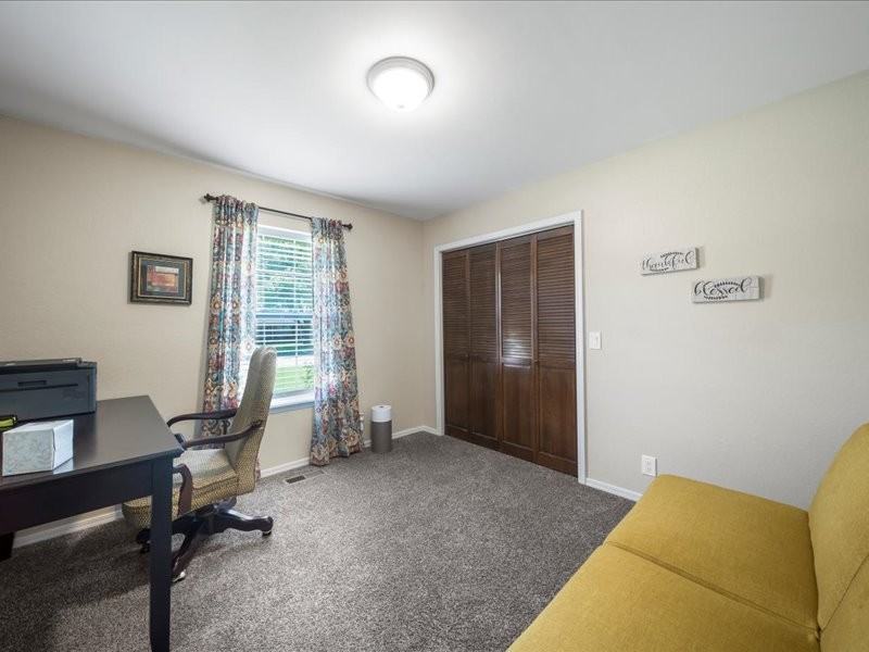 1206 West Oakwood Drive #NA - Photo 6 of 24