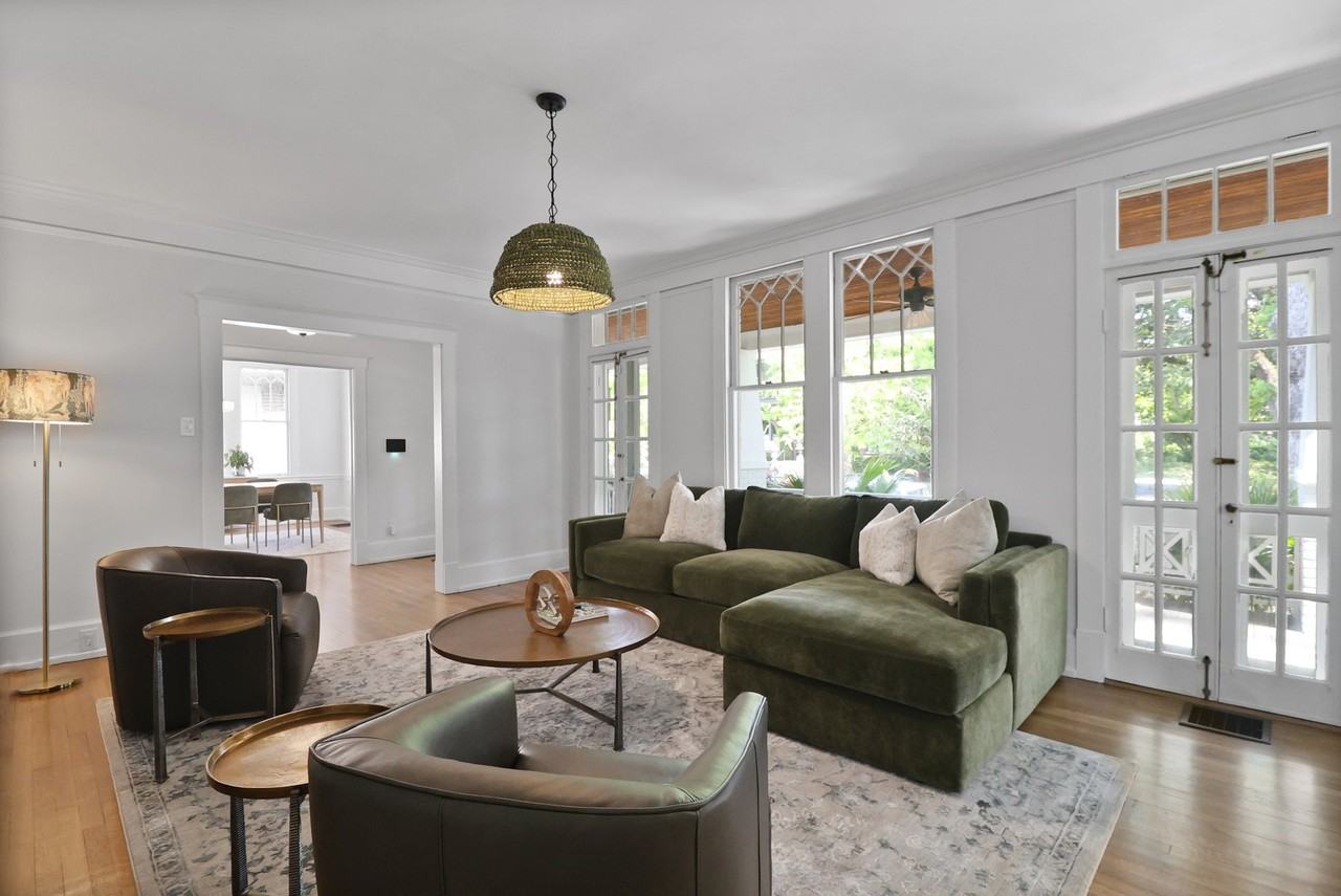 209 East 45th Street #NA - Photo 3 of 36