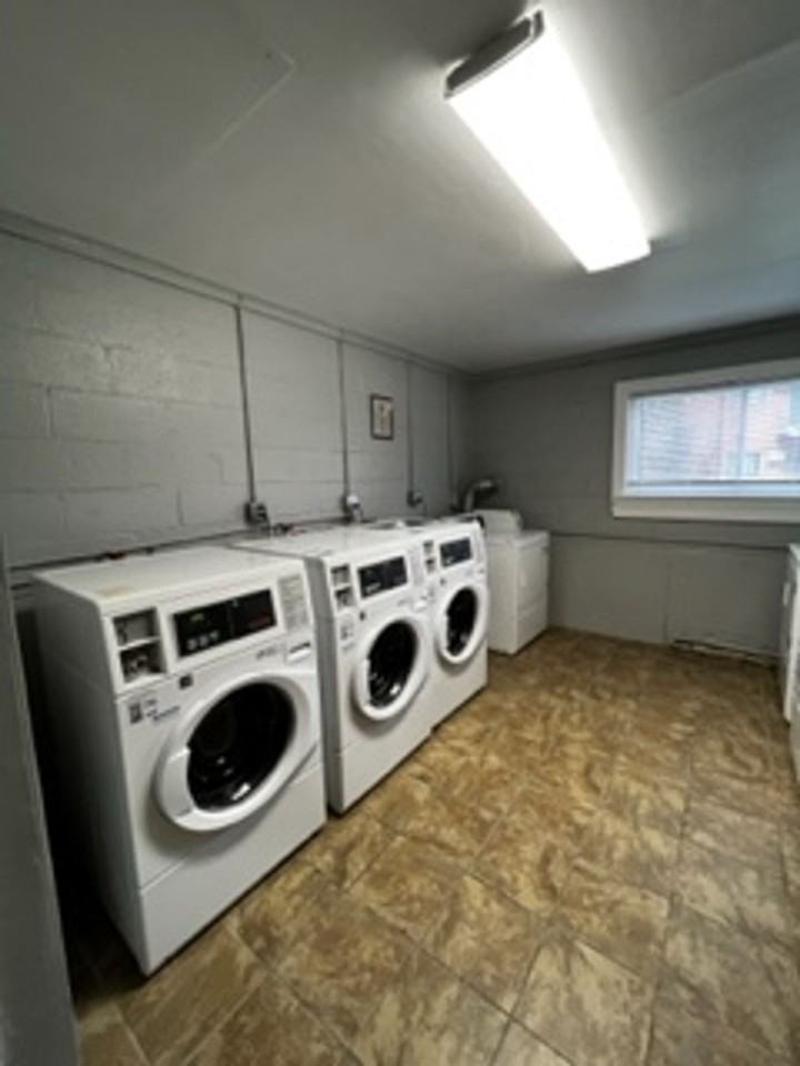 Springview Garden Apartments - Photo 6 of 24