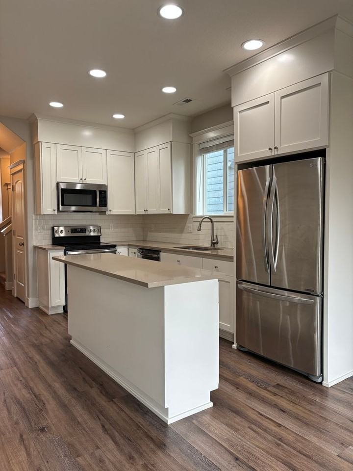 1734 E Darby Ct - Photo 6 of 26