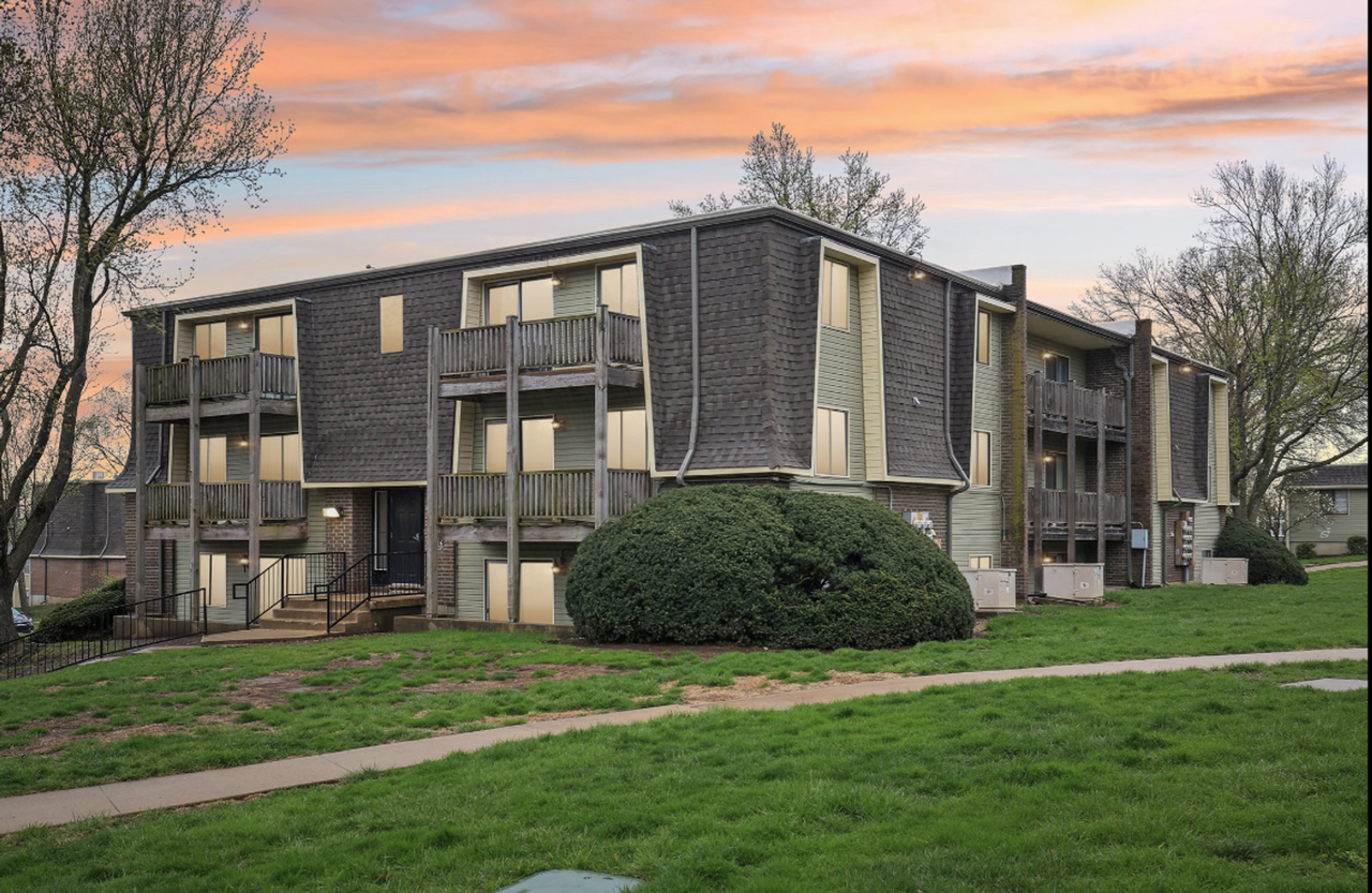 Flats at Wildwood - Photo 2 of 26