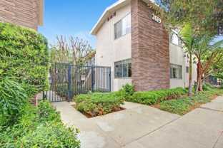 2015-2019 4th Street in Santa Monica - steps to Main St. and the beach! - Photo 1 of 1