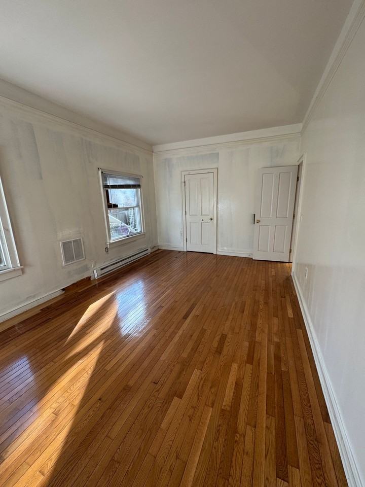1432 Lincoln Terrace LLC - Photo 4 of 5