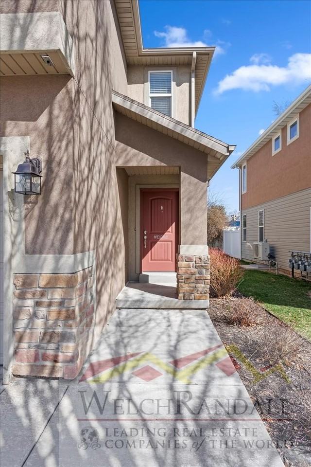 1140 W Seraphim Ct - Photo 3 of 36