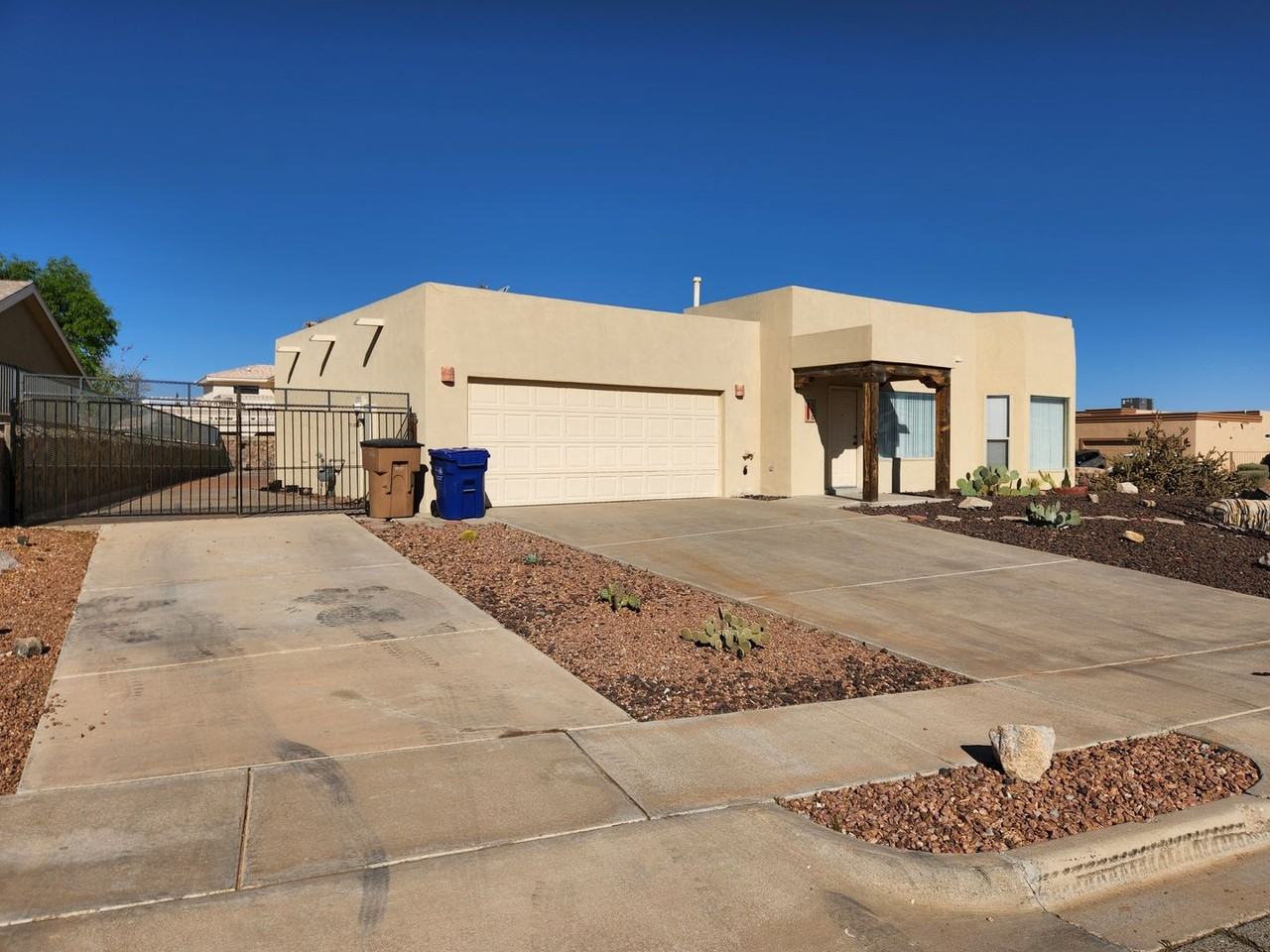 600 Stone Canyon Dr - Photo 2 of 36