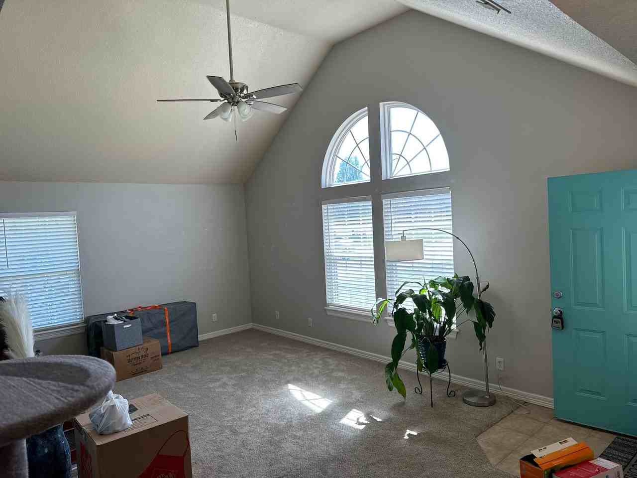 306 Ridgemont Ave - Photo 3 of 16