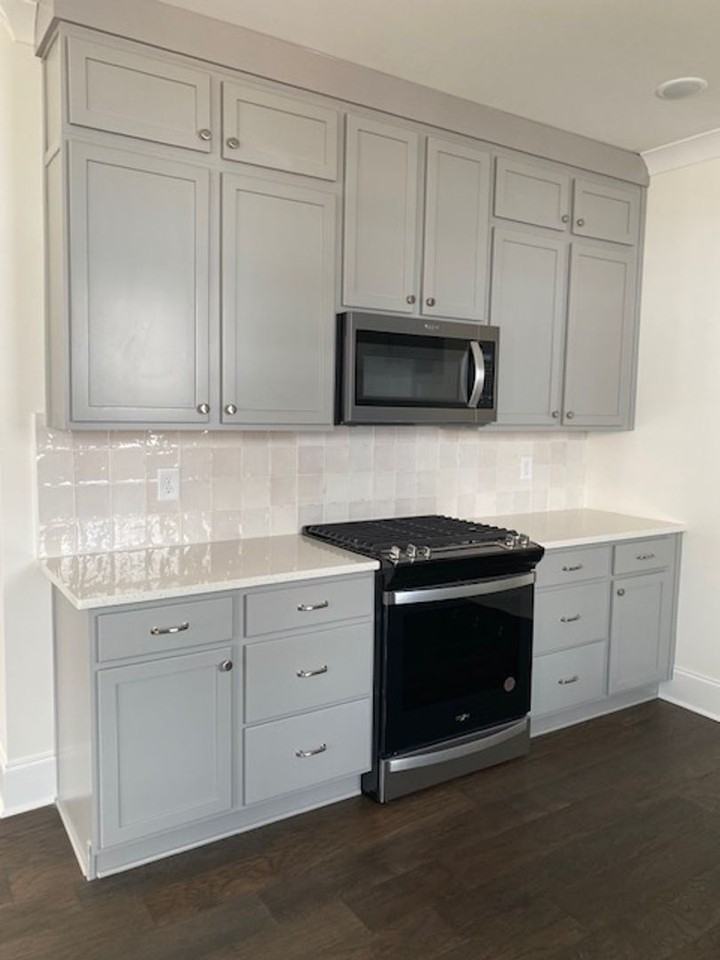 667 Oglethorpe Ave - Photo 2 of 15