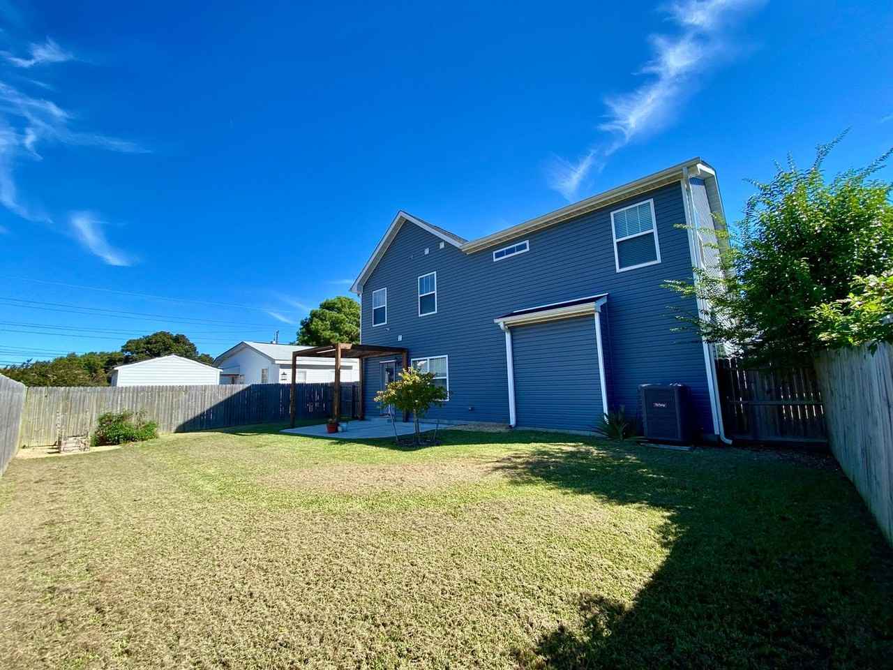 7113 University Dr - Photo 2 of 36