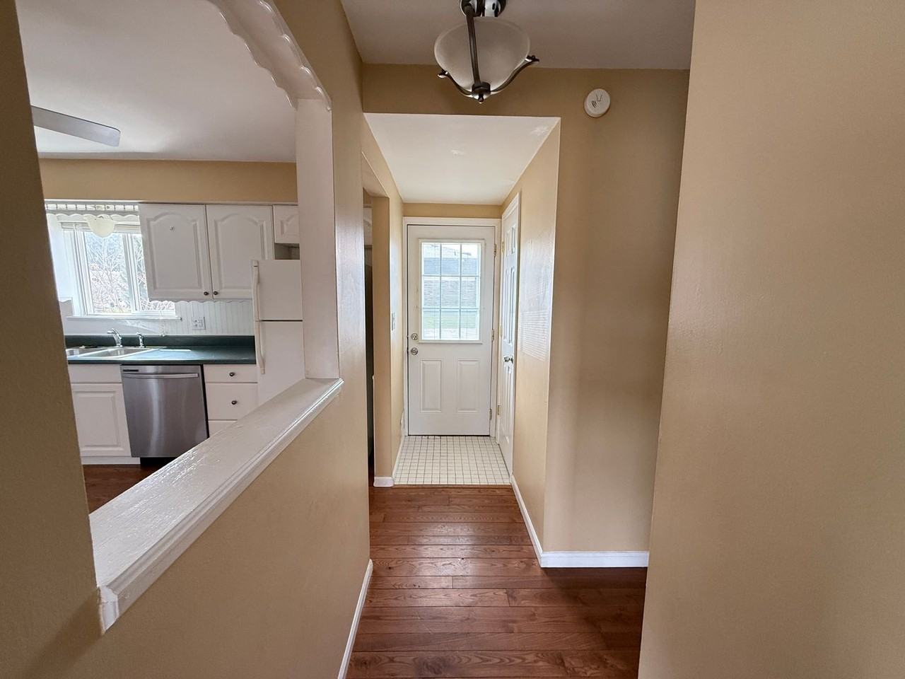 4633 Westbrook Dr - Photo 3 of 25