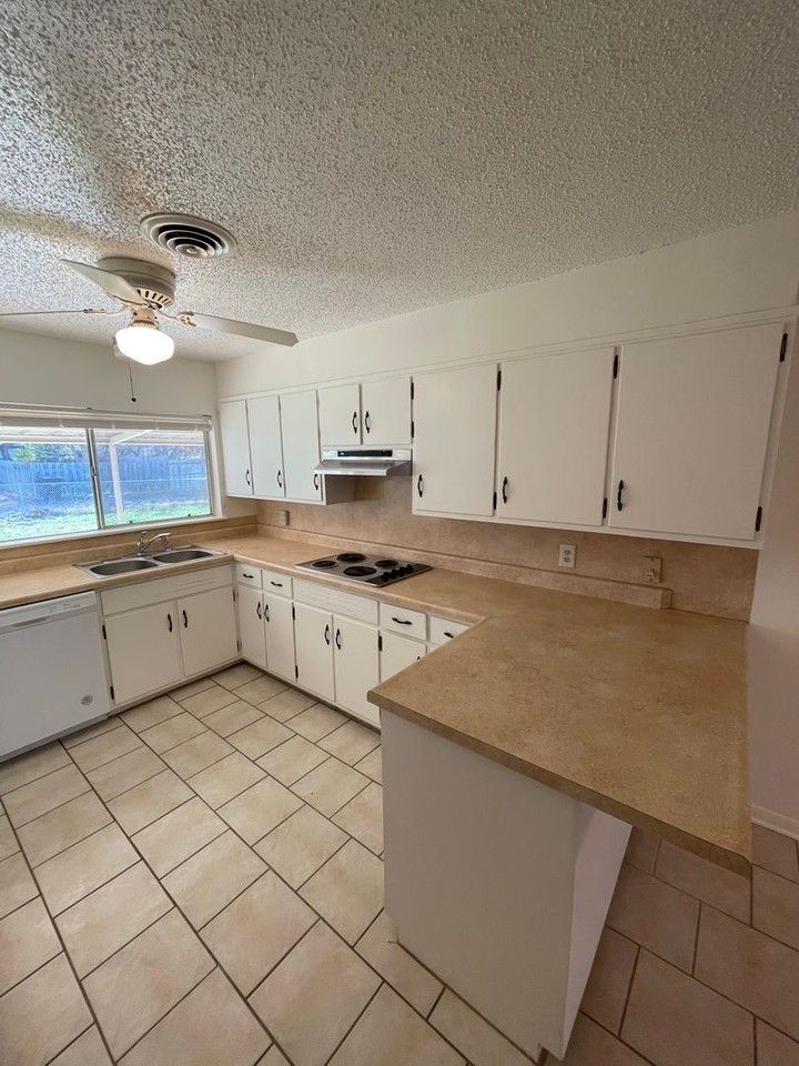 210 Frederick Rd - Photo 6 of 14