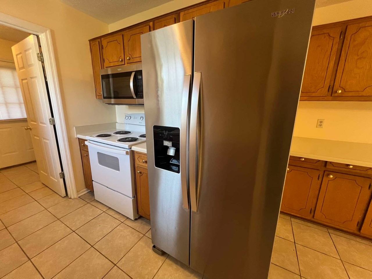 446 Westgate Blvd - Photo 4 of 13