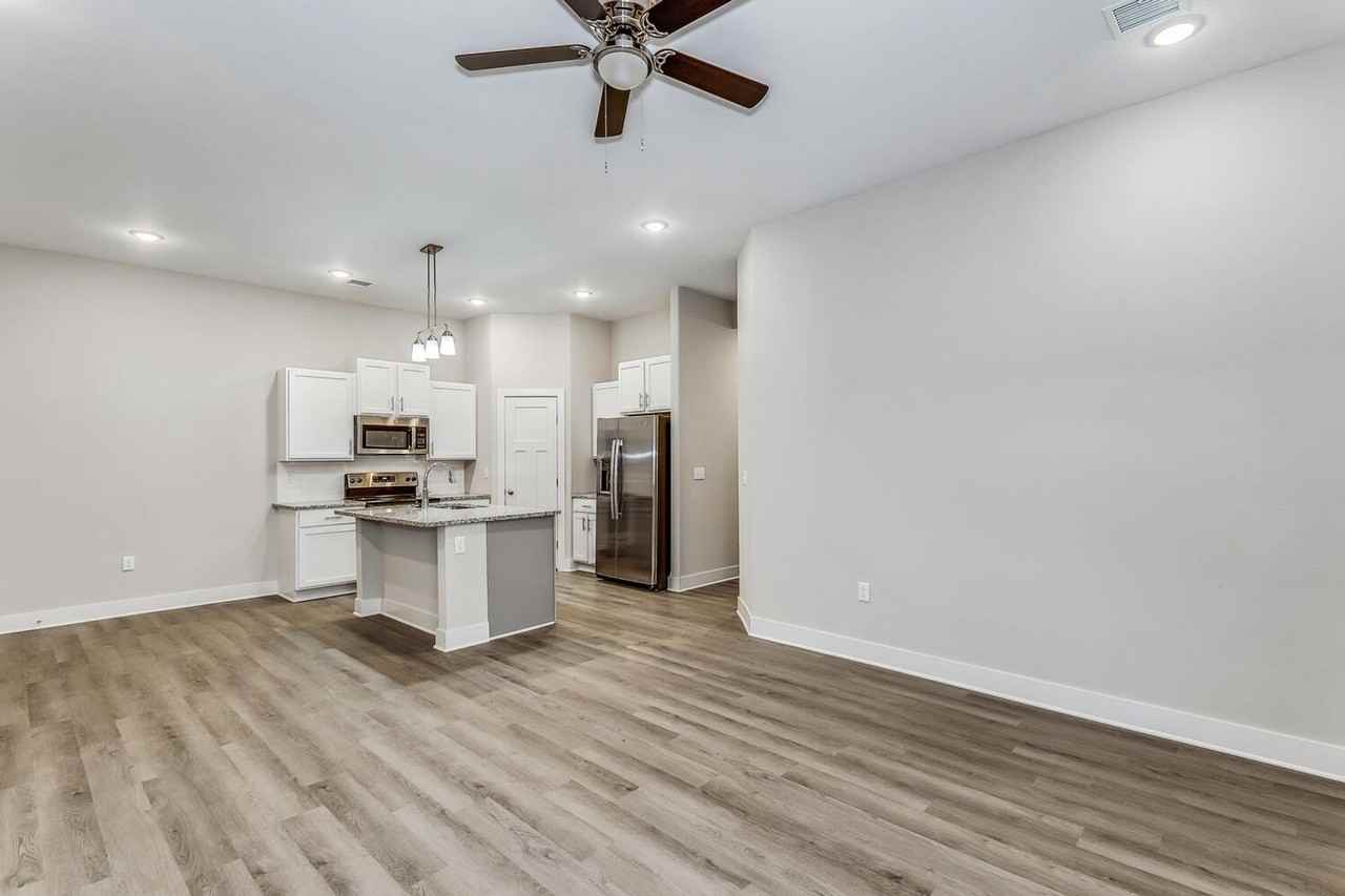 3507 W 45th St S - Photo 3 of 23