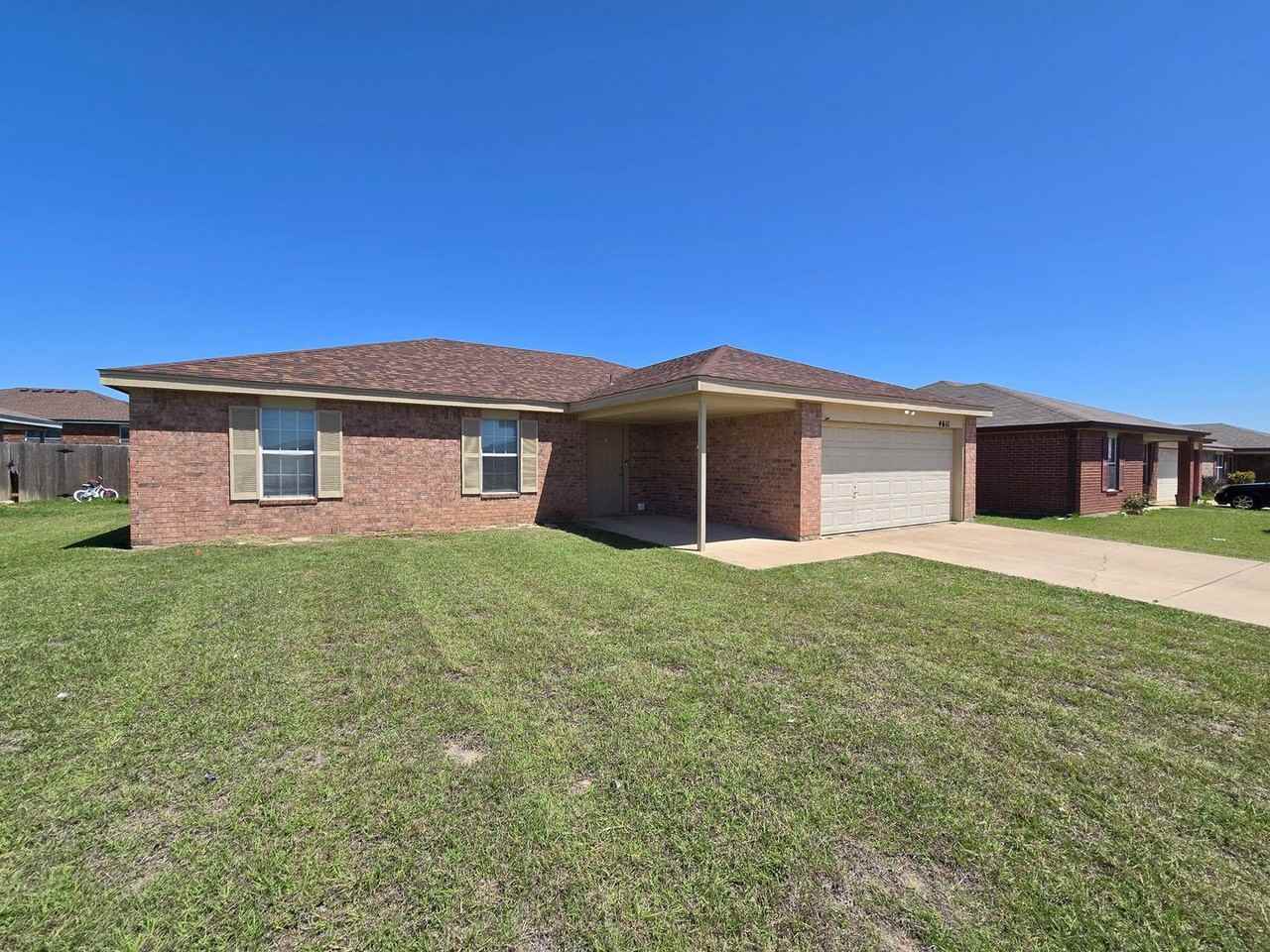 4611 Hank Dr - Photo 2 of 23