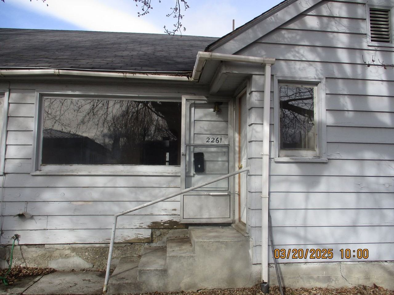 2261 4th St - Photo 2 of 11